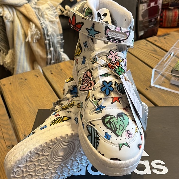 Limited Edition Jeremy Scott Forums - Picture 3 of 8